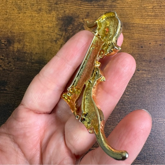 Gold Tone Cat Brooch with Column Design Playful Playing Figural - Picture 8 of 10